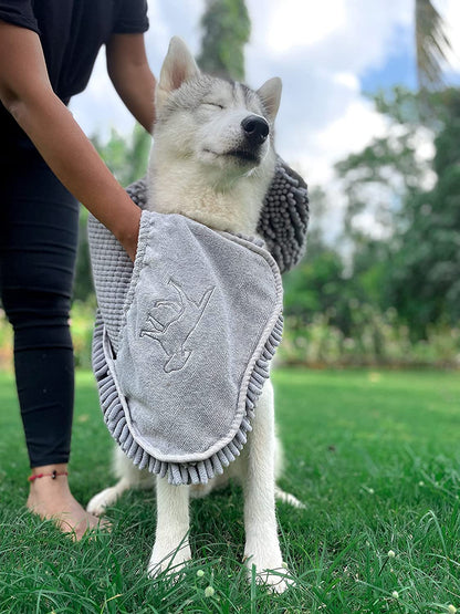 Ultra Absorbent Microfiber Dog Bath Towel - Extra Large 35x15 with Comfortable Hand Pockets for Indoor and Outdoor Use - Durable and Machine Washable