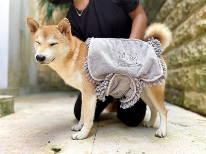 Ultra Absorbent Microfiber Dog Bath Towel - Extra Large 35x15 with Comfortable Hand Pockets for Indoor and Outdoor Use - Durable and Machine Washable
